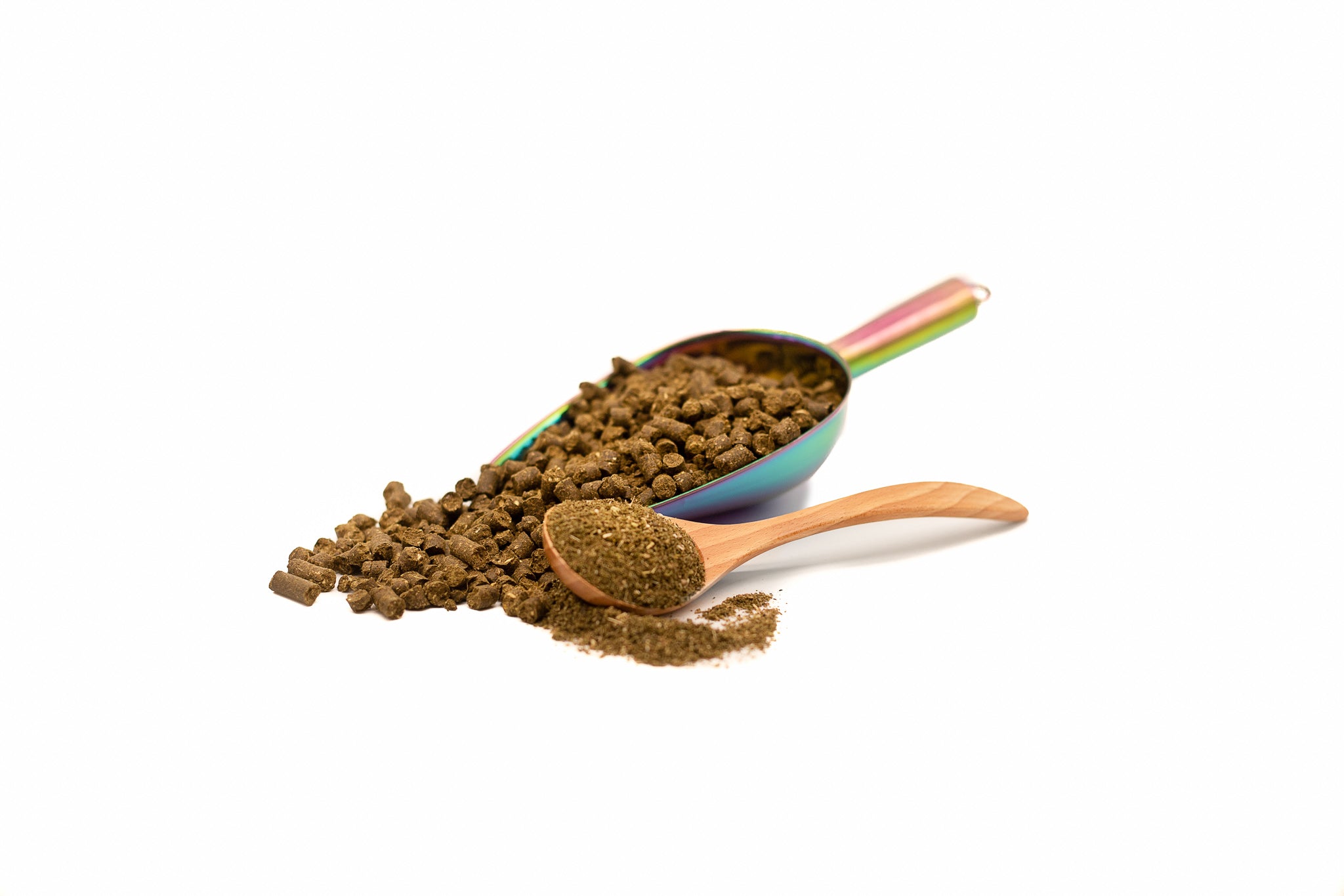 Ganze Hanfsamen, Hanföl und Hanfsticks von Seewinkler